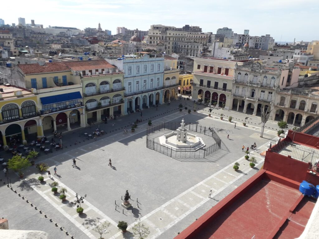 Plaza Vieja - Havana Cuba