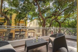 Art Deco Central Apartments