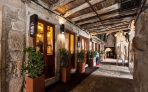 Porto River Aparthotel