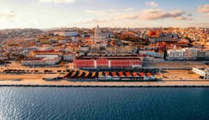 The Editory Riverside Hotel