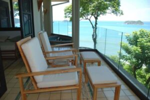 Arenas del Mar Beachfront & Rainforest Resort