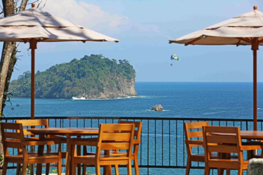 Arenas del Mar, Costa Rica