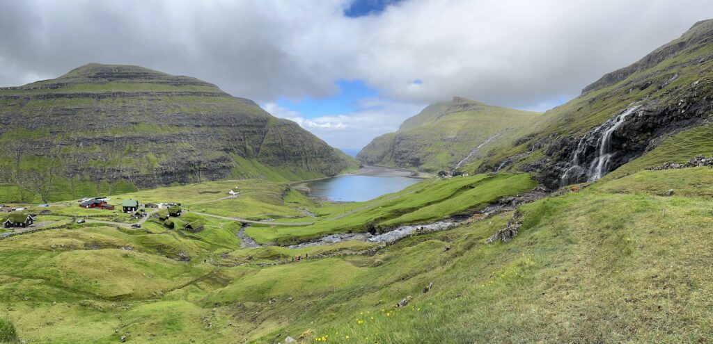 Faroe Islands -Saksun pano