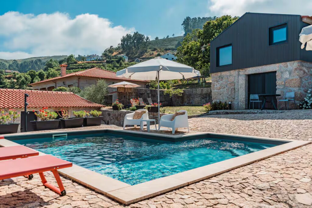 Villa Seara, Portugal