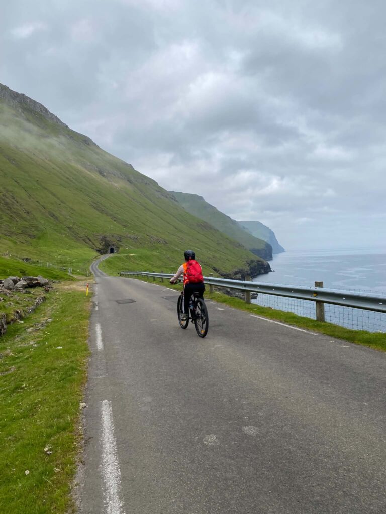 Kalsoy by bike